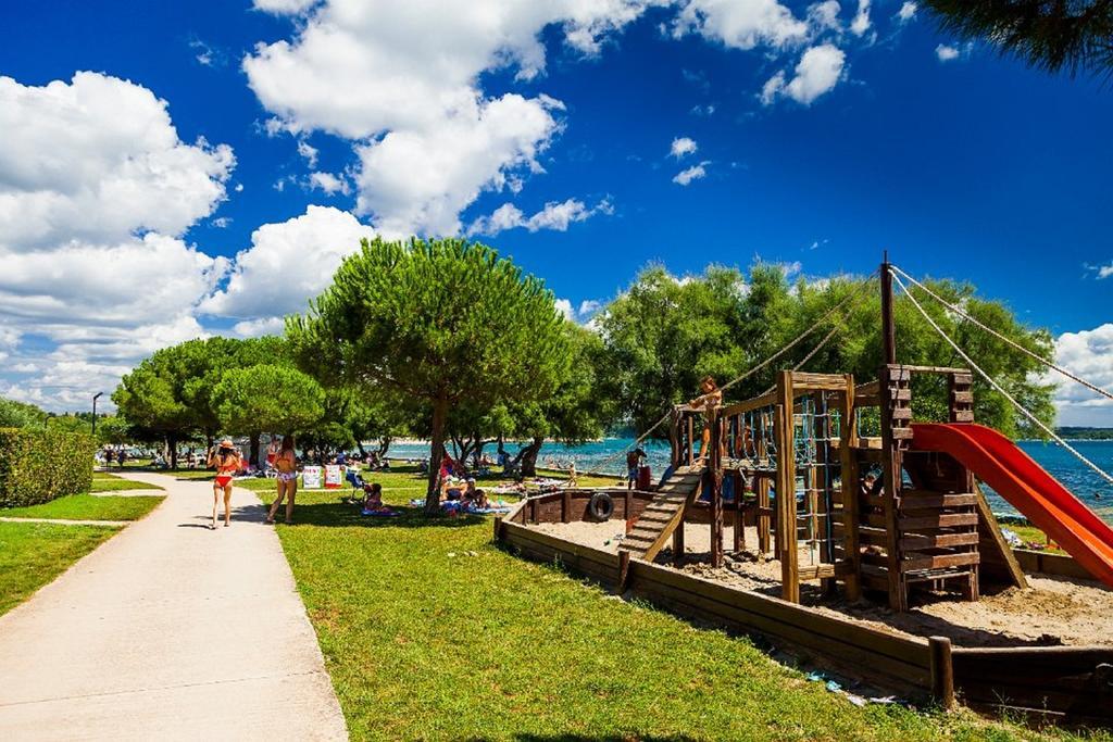 Apartments Villa Rivarella Novigrad  Номер фото